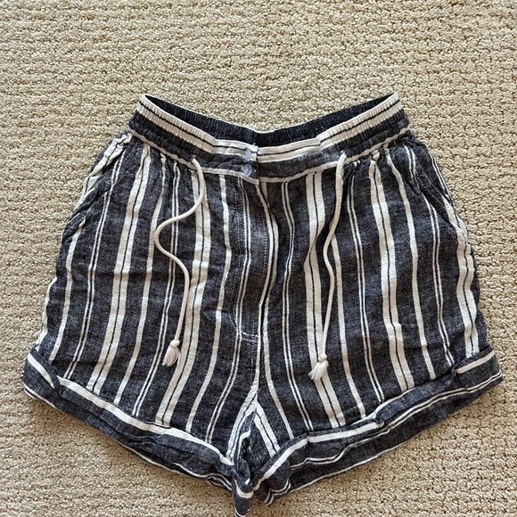 Cute summer shorts - Picture 1 of 4